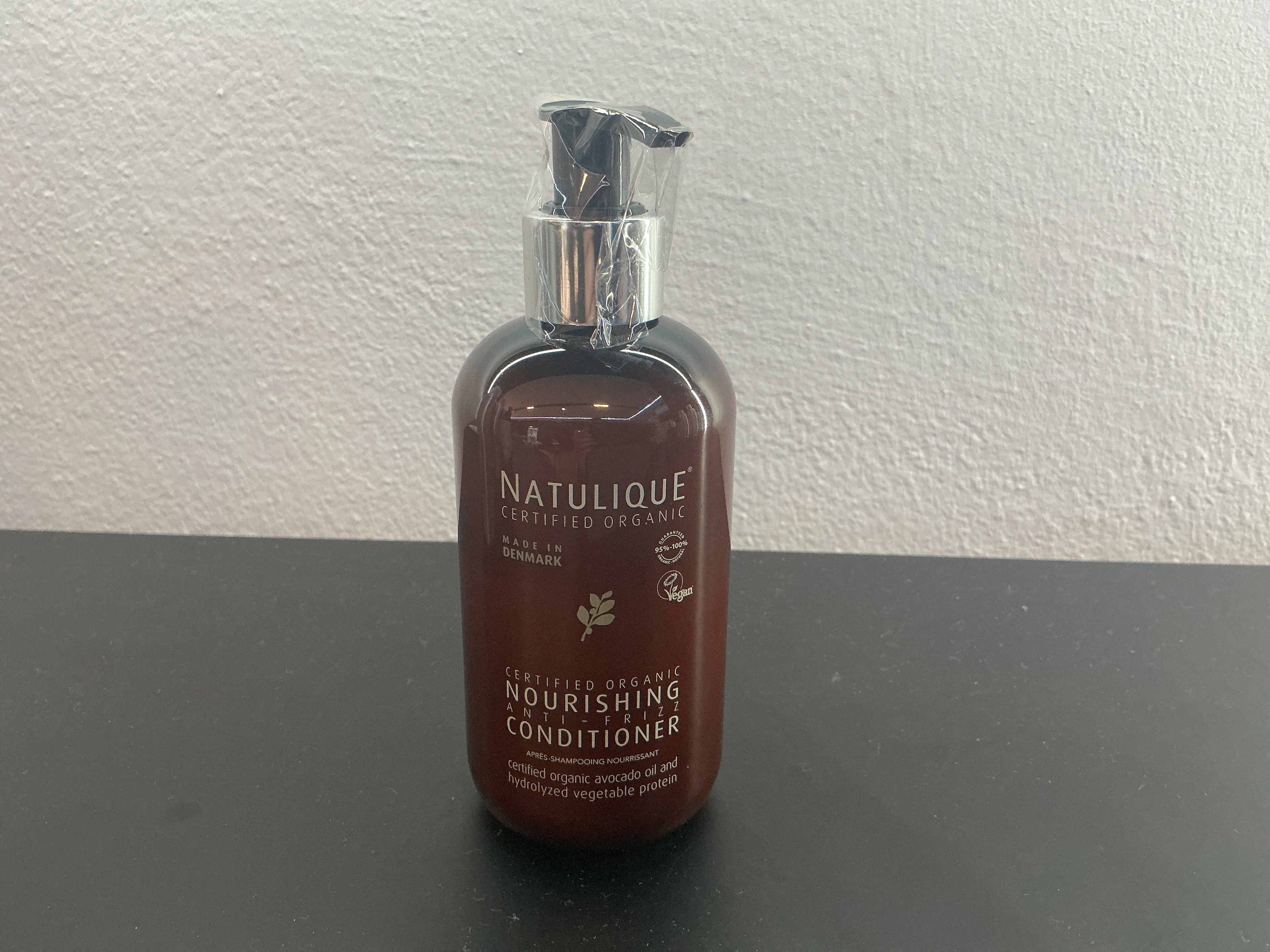 Natulique Nourishing Anti-Frizz Conditioner 250ml